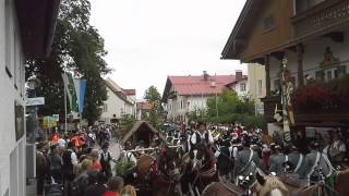 Gaufest Lenggries Trachtenumzug Festzelt Einmarsch 27072014 [upl. by Macdougall222]