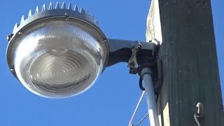 Replacing yard light on a pole with LED and bench testing [upl. by Kwon461]