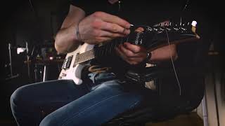 COME CAMBIARE LE CORDE AL PONTE CHITARRA FLOYD ROSE [upl. by Auria]