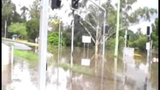 Australia Queensland Maryborough flood january 2011 [upl. by Atteuqahs]