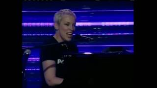 Annie Lennox  Sisters are doinit for themselves 2010 [upl. by Neenaj616]