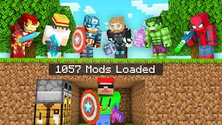 Minecraft Manhunt 1v3 But I Downloaded 1000 Mods [upl. by Meijer606]