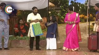 Bhau Kadam Dances while buying Vegetables  Chala Hawa Yeu Dya  Humorous Comedy  ZEE5Comedy [upl. by Ecirtnuahs551]