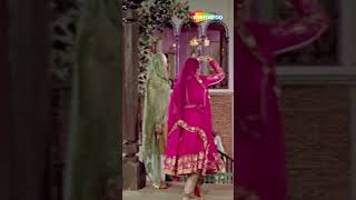 Inhi Logon Ne Le Lina Dupatta MeraPakeezah 1972 shorts romantichindisongs [upl. by Ecinehs56]