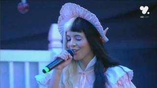 Melanie Martinez  Lollapalooza Chile 2017 Primera media hora [upl. by Younger665]