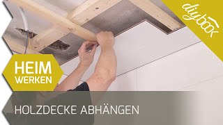 Die Holzdecke NutFederDeckenpaneele verlegen [upl. by Nelrsa]