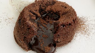 Πανεύκολο Σουφλέ Σοκολάτας ΧΩΡΙΣ ΜΙΞΕΡ  Chocolate Souffle [upl. by Inaluiak]