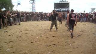 Hellfest 2009  Dagoba  Wall of death  Braveheart [upl. by Aihcsrop]