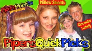 HUNGER GAMES ALEXANDER LUDWIG amp WILLOW SHIELDS Pranking ANNASOPHIA ROBB and More [upl. by Wivinah450]