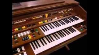 The Yamaha Electone C605 organ [upl. by Malynda153]