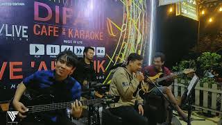 HAFIZAH  SEMBILAN BAND COVER LIVE MUSIC BY DIFA CAFE [upl. by Dublin]