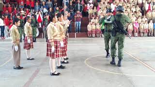 Incineración de bandera en la primaria Amado Nervo en Zitacuaro [upl. by Lezah]