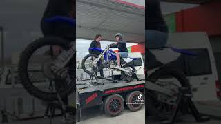 Beginner wheelie on YZ250  WHEELIE MACHINE AUSTRALIA [upl. by Colville]