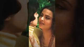 Shill Shila moviesongromanticsongs amithab Rekha moviesongviralsong ytshorts [upl. by Ralyat158]