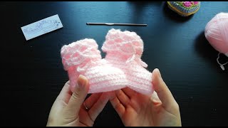 Tuto Crochet Bébé « Chaussons Éventail » 03 mois [upl. by Tiffany828]