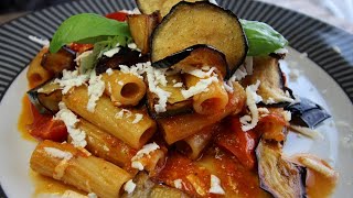 PASTA ALLA NORMA CON LE MELANZANE pasta alla norma pasta con le melanzane e la ricotta salata [upl. by Lelith]