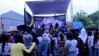 Autorion  Move On at SMAN 56 Jakarta [upl. by Reivilo]