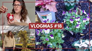 Jardinage amp Préparations de Noël  VLOGMAS 18 [upl. by Anelem]