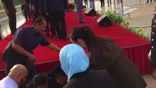 Hanipa Maidin collapses while attending Putrajaya monthly assembly [upl. by Nylyaj]