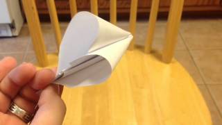 How to make a paper popper Easy [upl. by Akilak699]