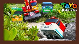 Titipo the train got stuck between rocks l Tayo Heavy Vehicles Squad S2 l Tayo the little bus [upl. by Satsok]