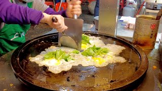 台灣宜蘭羅東夜市小吃美食 蚵仔煎 碳烤雞翅 一串心 TAIWAN Street food luodong night market [upl. by Kalle]