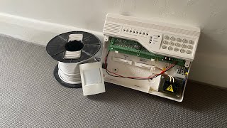 How to wire a texecom reflex PIR to an Alarm panel [upl. by Cannell]