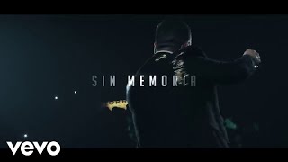 Julión Álvarez y Su Norteño Banda Alfredo Olivas  Sin Memoria Lyric Video [upl. by Annmaria]