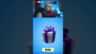 Unglaubliches Geschenk 🎁 in Fortnite 🤯💀😱 fortniteshorts [upl. by Mahon289]