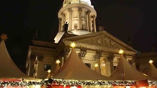 Weihnachtsmarkt am Gendarmenmarkt in Berlin [upl. by Naek]