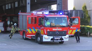 Alarm Meerdere meldingen tegelijkertijd voor Kazerne Noorderlaan  Brandweer met spoed onderweg [upl. by Lakim]