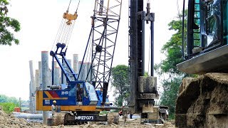 Diesel HAMMER Pile Driving How It Work Pancang [upl. by Silado]