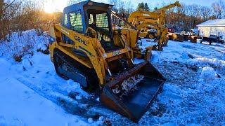 More repairs on the 8500 skidsteer [upl. by Birchard]