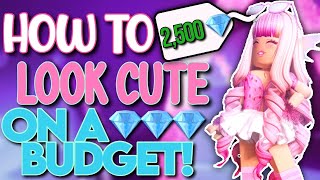 HOW TO LOOK SUPER CUTE ON A BUDGET IN ROYALE HIGH LESS THAN 10K DIAMONDS Royale High Outfit Hacks [upl. by Ellekram]