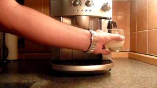 DELONGHI MAGNIFICA ESAM 4200 REVIEW AUTOMATIC COFFEE MACHINE ESPRESSO MAKER CAPPUCINO PART 2 [upl. by Adihsar]