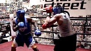 ROBERT SABBAGH  CONJA NATHAN  201 lb open  UNDERGROUND BOXING 12817  3 rounds [upl. by Sheba]