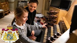 Prinsessan Estelle bekantade sig med Storkyrkans orgel [upl. by Assilac]