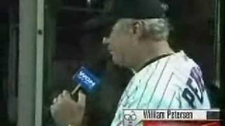 Billy Petersen Singing at the Cubs 2007 [upl. by Ninos]