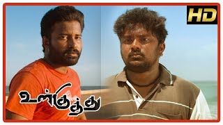 Ulkuthu Tamil Movie Scenes  Dinesh Intro  Dinesh helps Bala Saravanan  Nandita [upl. by Nevram78]