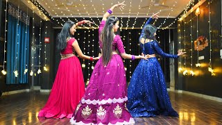 Beautiful Sangeet Performance Pallo Latke x nachdene sare at Luxury Indian Wedding [upl. by Icul]