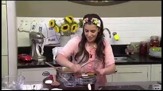 Dipna Anand makes Makhani Chicken  ITV  Saturday Morning with James Martin  S3 E41  241020 [upl. by Epp]