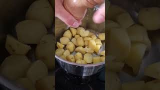 Aardappelpuree maken [upl. by Deedee]