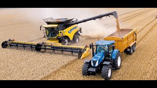 New Holland CR1090 combine Guinness World Records attempt [upl. by Rizan]