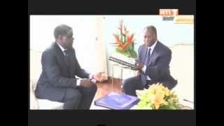 Le Président Ouattara a accordé une audience au gouverneur du district dAbidjan Beugré Mambé [upl. by Kiraa340]