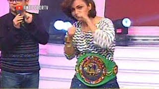 COMBATE Antonina Shevchenko Nueva Integrante del Equipo Verde 160913 [upl. by Surtimed]