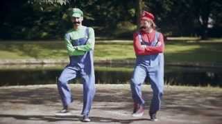 Super Mario amp Luigi Dance  Melbourne Shuffle [upl. by Fronnia202]