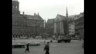 1972 Alle duiven op de Dam in Amsterdam   oude filmbeelden [upl. by Terrel]