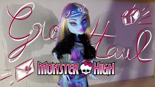 GROS HAUL MONSTER HIGH 910 Poupée [upl. by Notniv]