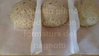 Pane con nocciole noci e fichi [upl. by Esinyt]