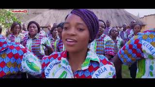 Solowenda kunda makasa  Chorale Saint Charles Lwanga diocèse de Manono RDC  Katolika playlist [upl. by Nogam]